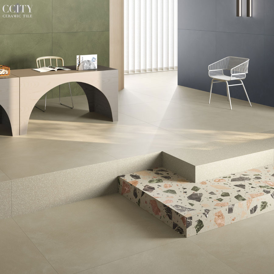 ����Զ�ƿj