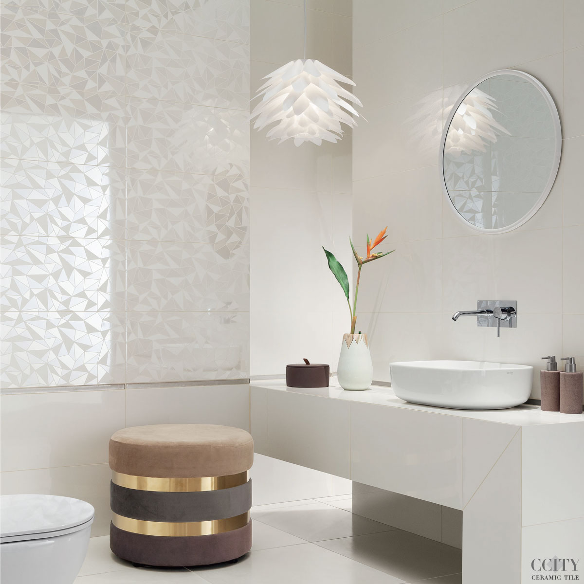 �¥������p�󭱾��j